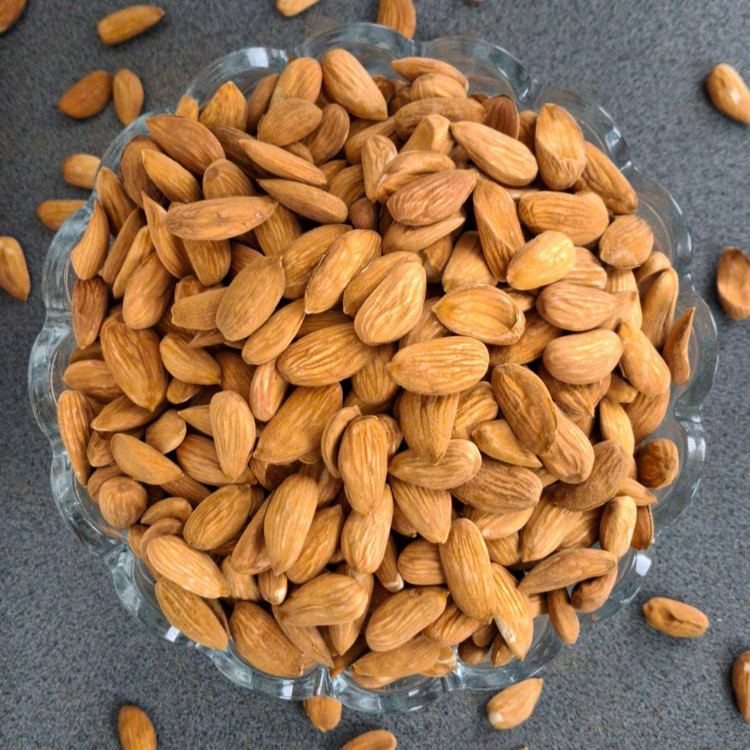 مغز بادام سنگی