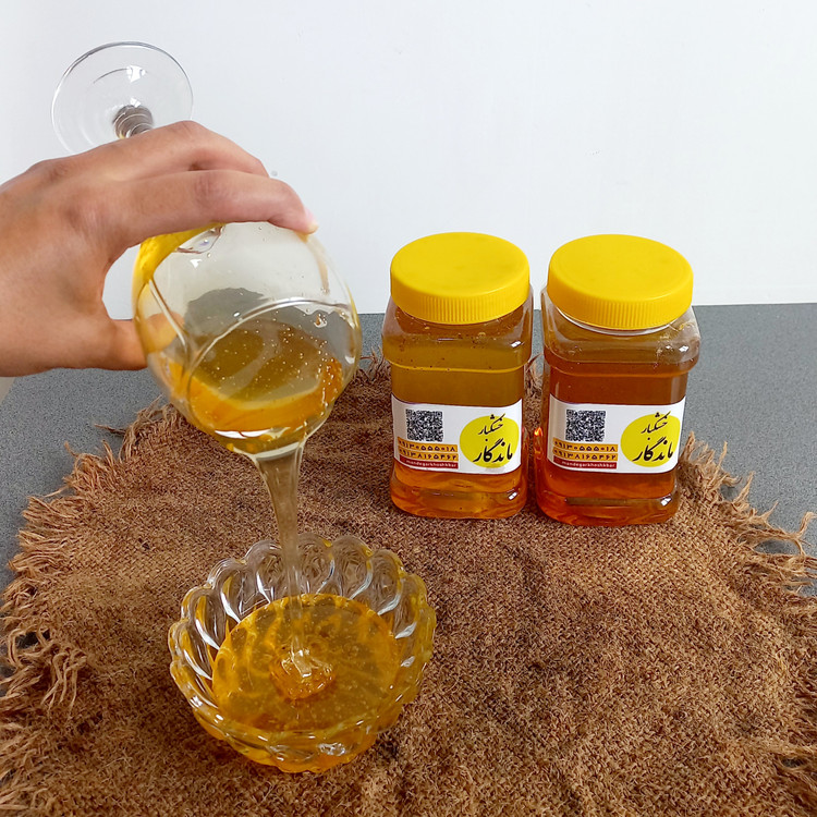 عسل کنار خشکبار ماندگار