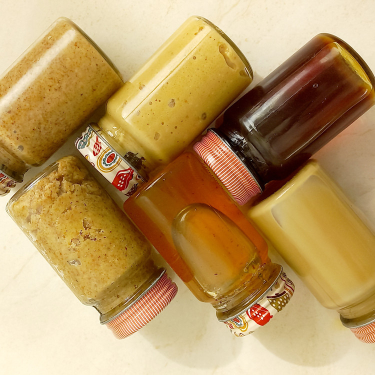 پک صبحانه سالم و مقوی ماندگار با کره، ارده، عسل و شیره